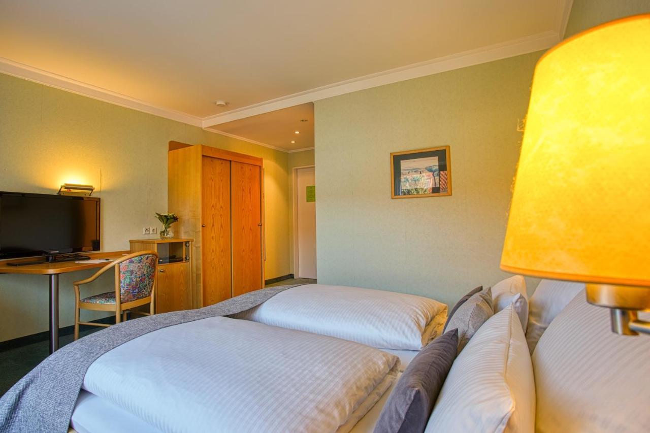 Hotel Kischers Landhaus Hannover Bagian luar foto