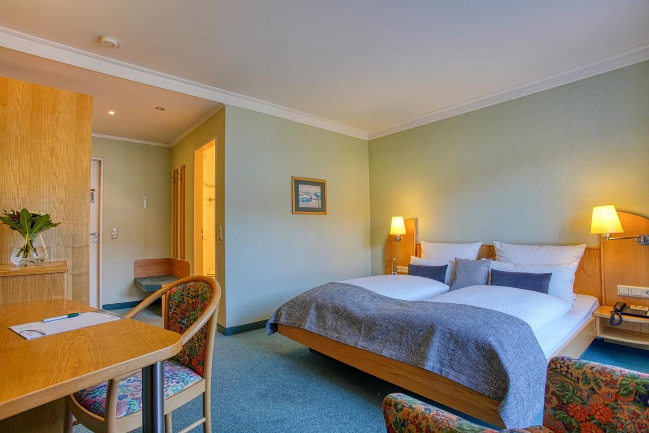 Hotel Kischers Landhaus Hannover Bagian luar foto