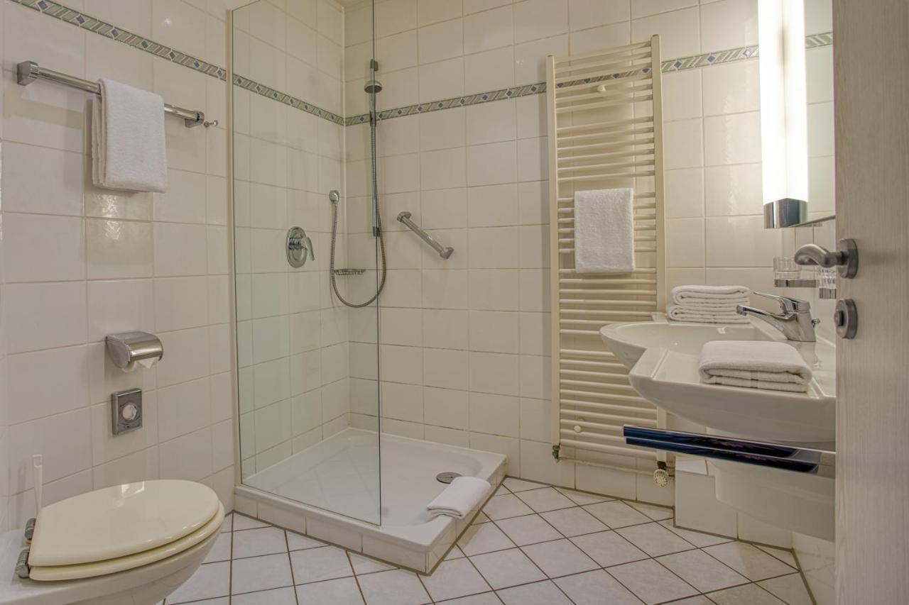 Hotel Kischers Landhaus Hannover Bagian luar foto