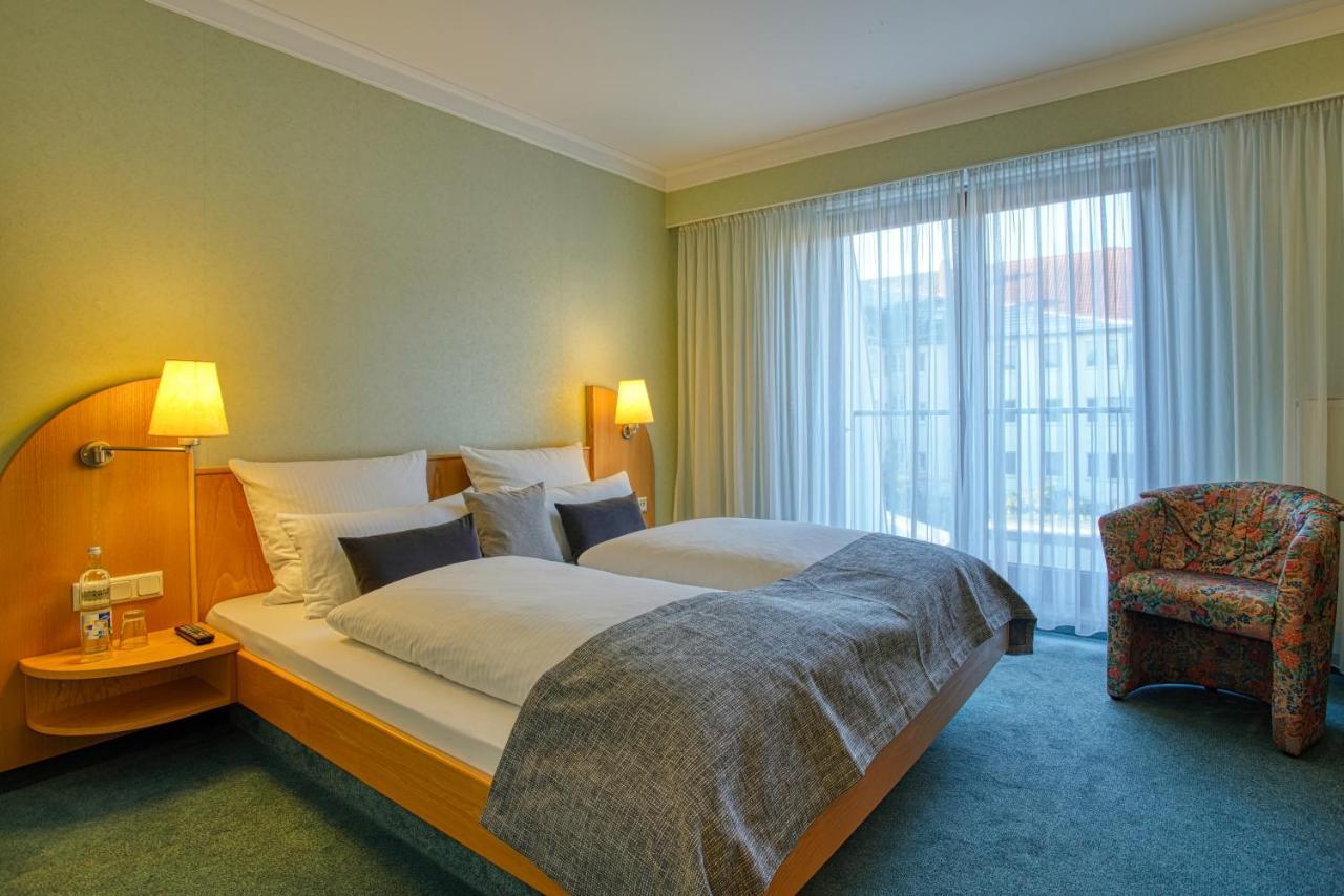 Hotel Kischers Landhaus Hannover Bagian luar foto