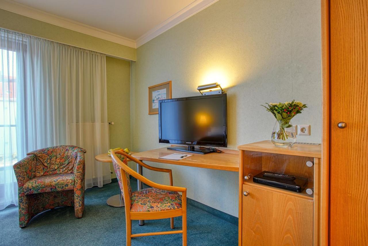 Hotel Kischers Landhaus Hannover Bagian luar foto