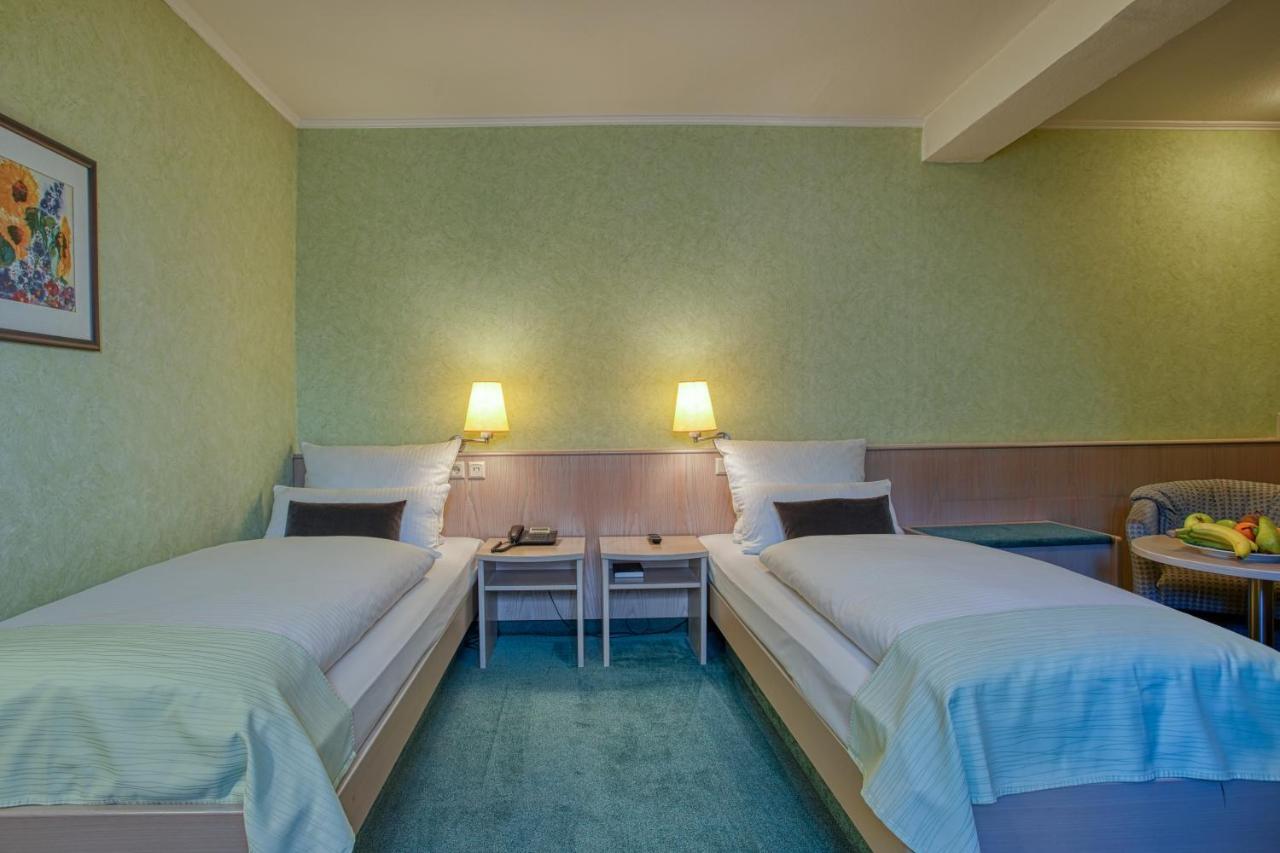 Hotel Kischers Landhaus Hannover Bagian luar foto